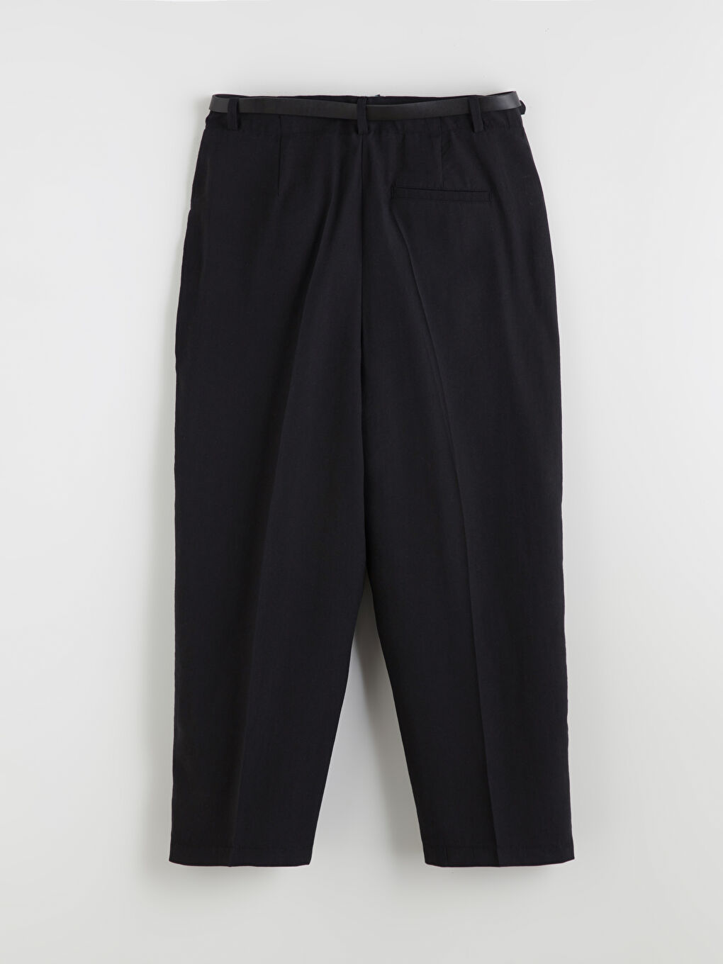 Siyah Beli Kemerli Havuç Kesim Kadın Pileli Pantolon-7