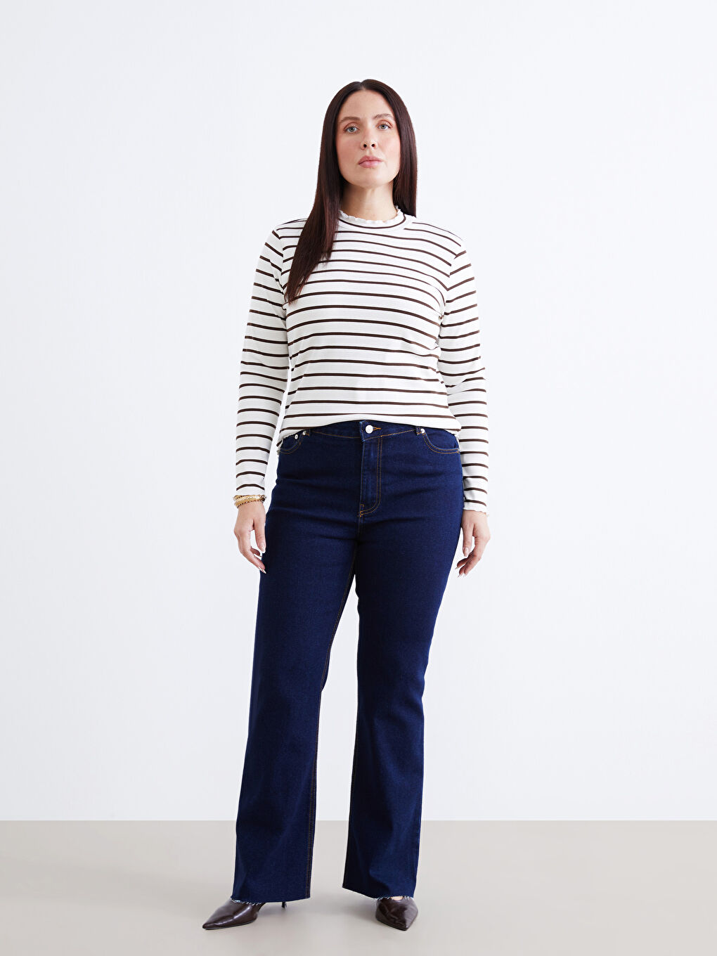 Kahverengi Dik Yaka Çizgili Kadın Body-5