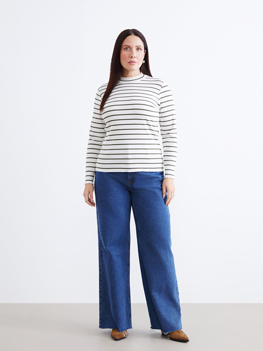 Yeşil Dik Yaka Çizgili Kadın Body-5