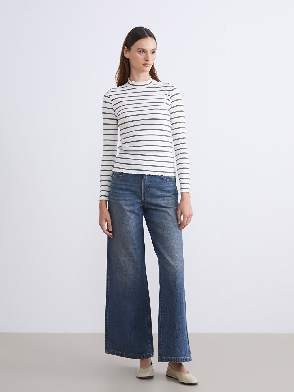 Yeşil Dik Yaka Çizgili Kadın Body-2