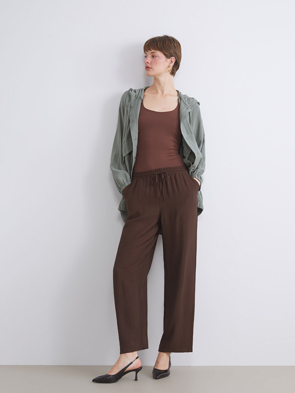 LCWAIKIKI Classic Elastic Waist Wide Leg Women's Trousers -W5KL78Z8-ZP7