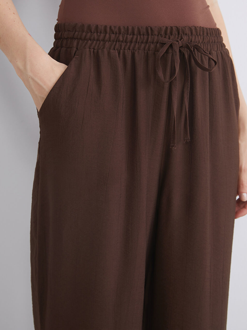 LCWAIKIKI Classic Elastic Waist Wide Leg Women's Trousers -W5KL78Z8-ZP7