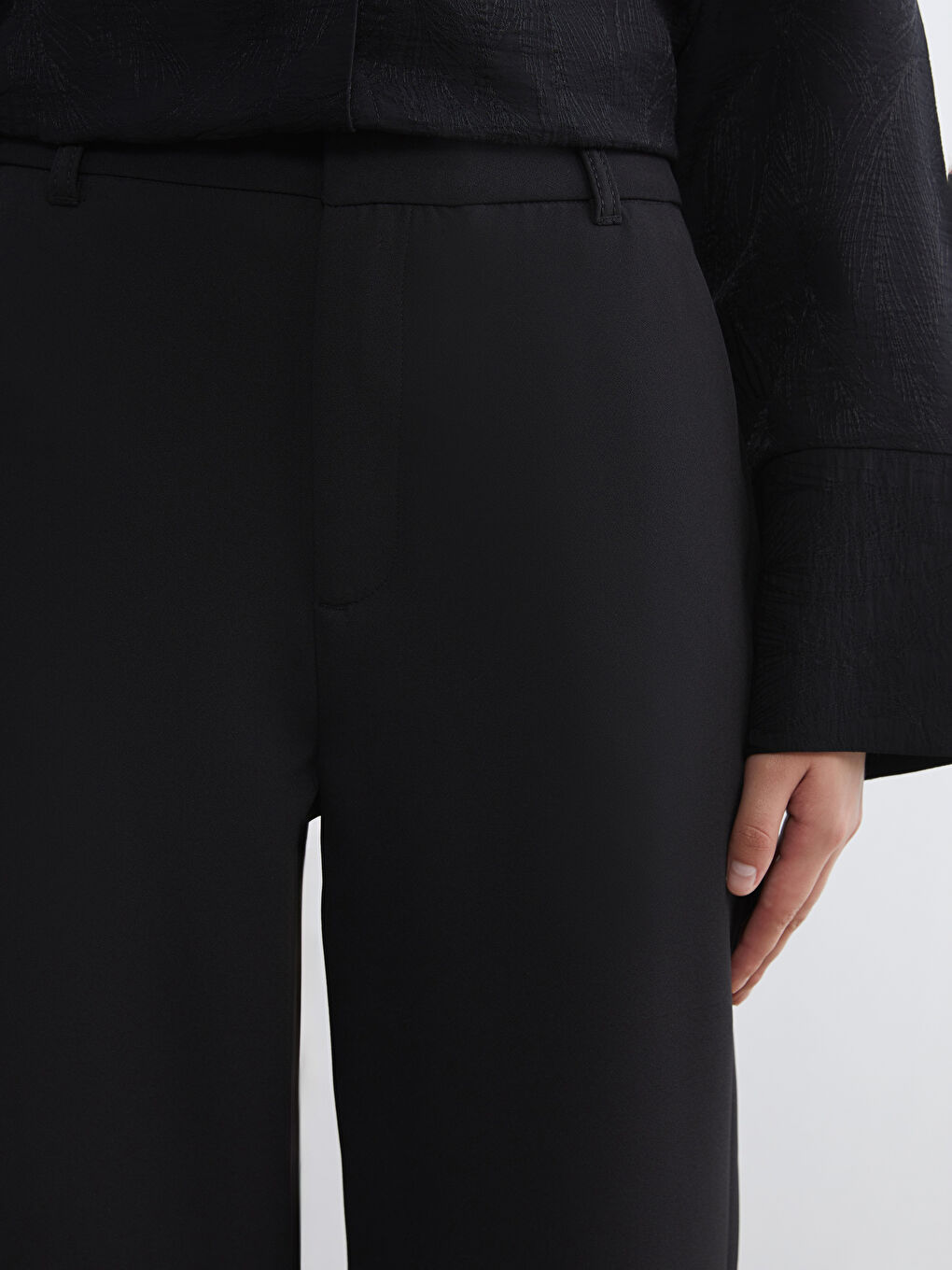 Siyah Standart Fit Kadın Pantolon-2