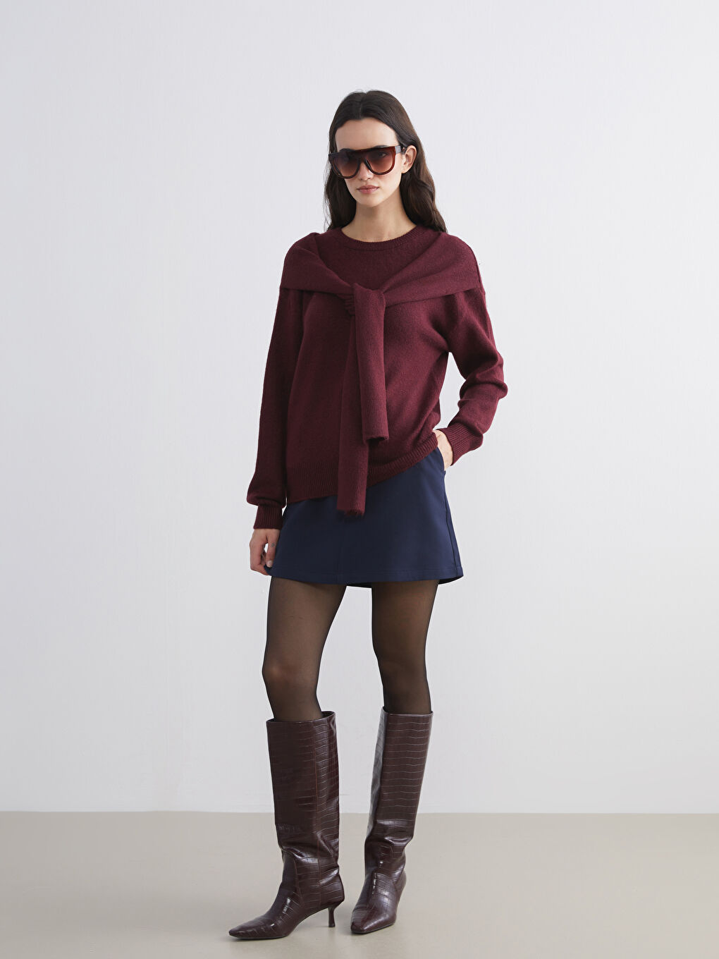 Džemper od trikotaže sa okruglim izrezom za žene-1