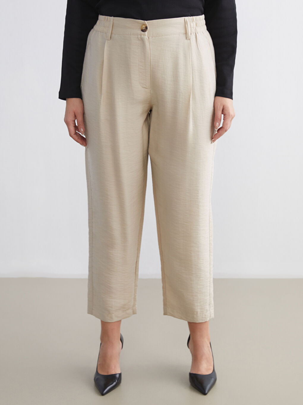 Elasticated Waist Women's Pleated Trousers-5