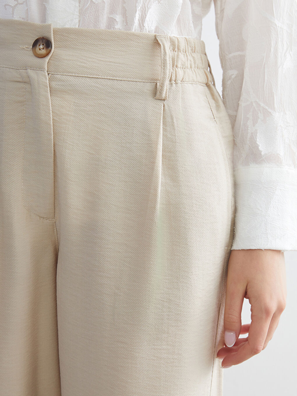 Elasticated Waist Women's Pleated Trousers-2