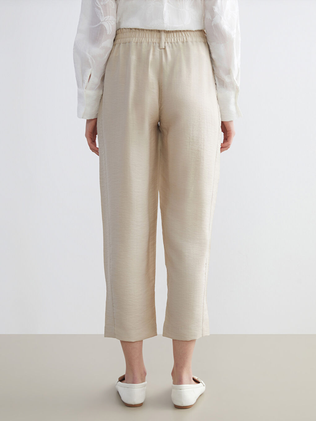 Elasticated Waist Women's Pleated Trousers-3