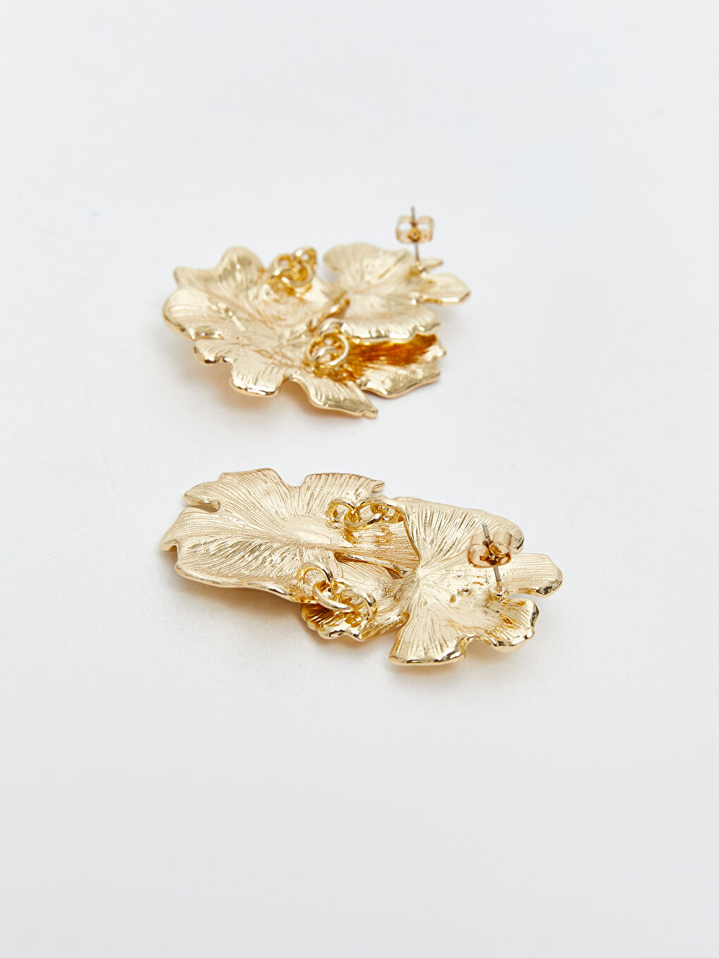 Sarı Yaprak Figürlü Kadın Küpe-1