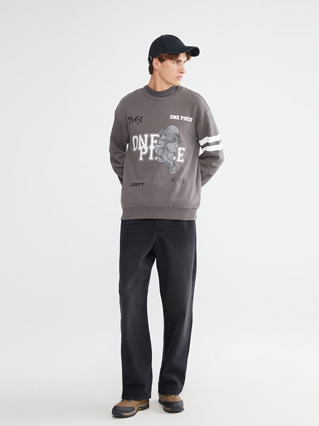 Gri Bisiklet Yaka One Piece Baskılı Erkek Sweatshirt-1