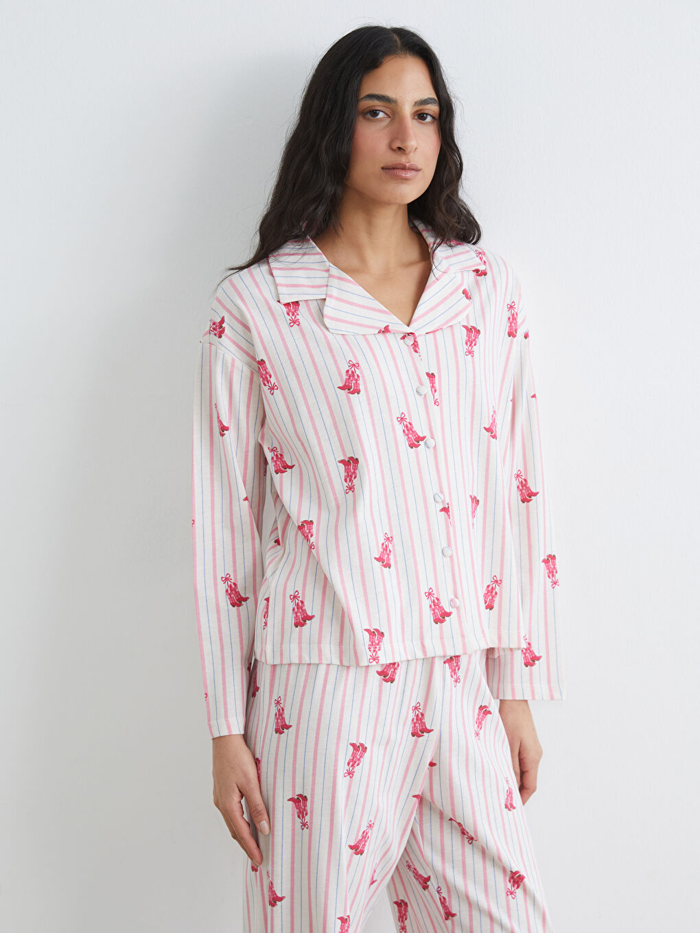 Ekru Gömlek Yaka Desenli Kadın Pijama Takım