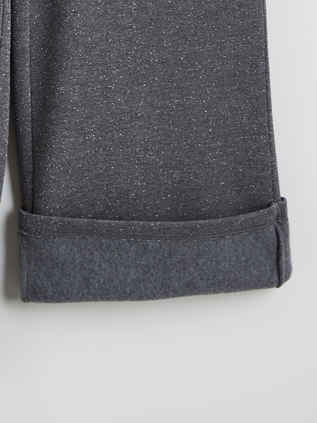 Gri Parlak Görünümlü Kadın Kalın Eşofman Altı-6