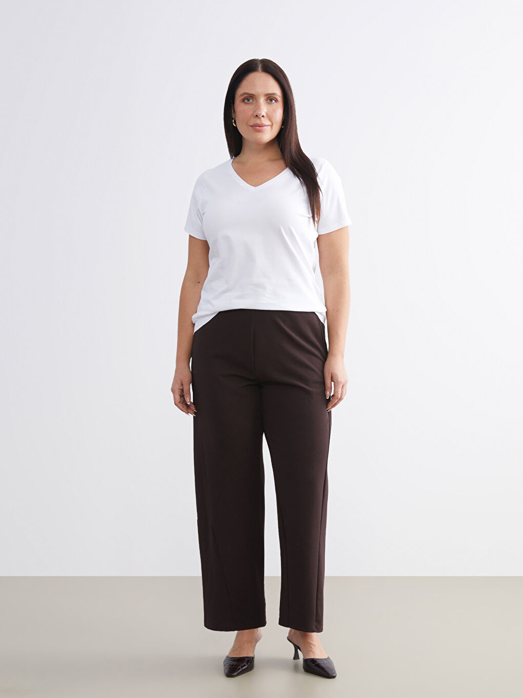 Kahverengi Beli Lastikli Geniş Paça Kadın Pantolon-1