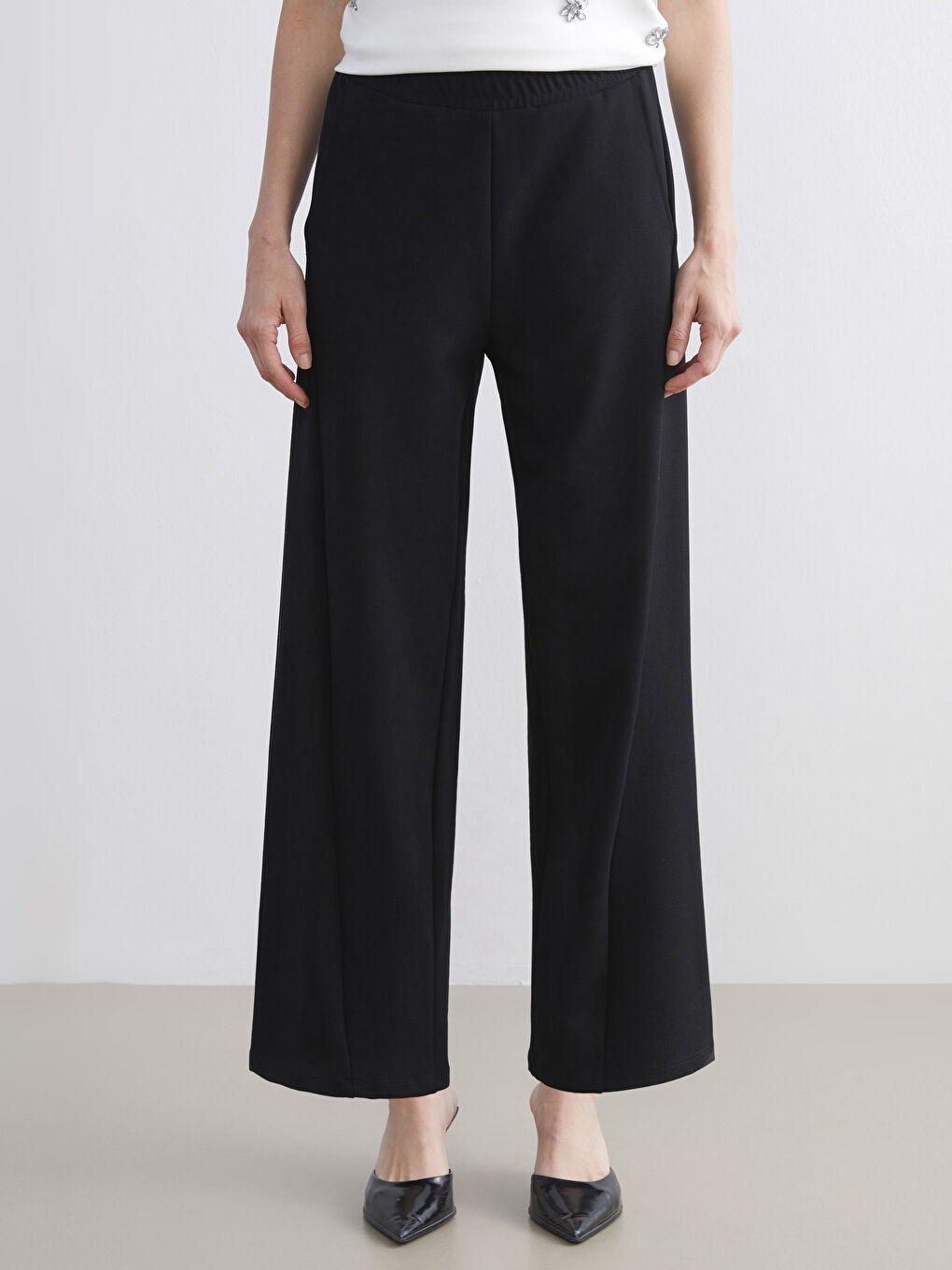 Siyah Beli Lastikli Geniş Paça Kadın Pantolon-2