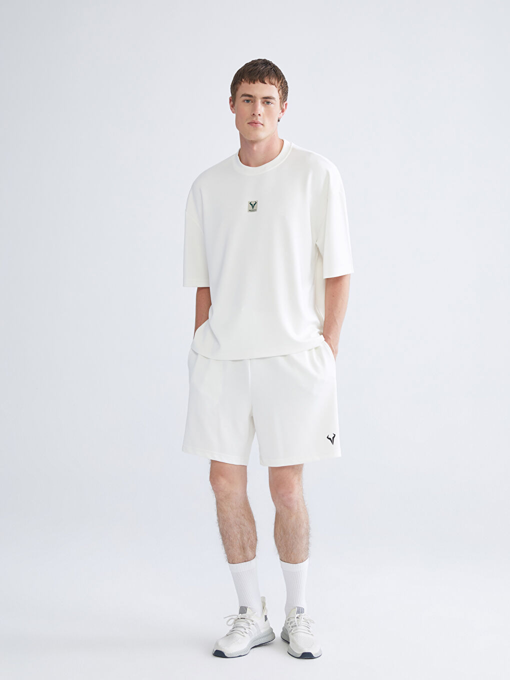 Ekru Rahat Kalıp Erkek Spor Şort