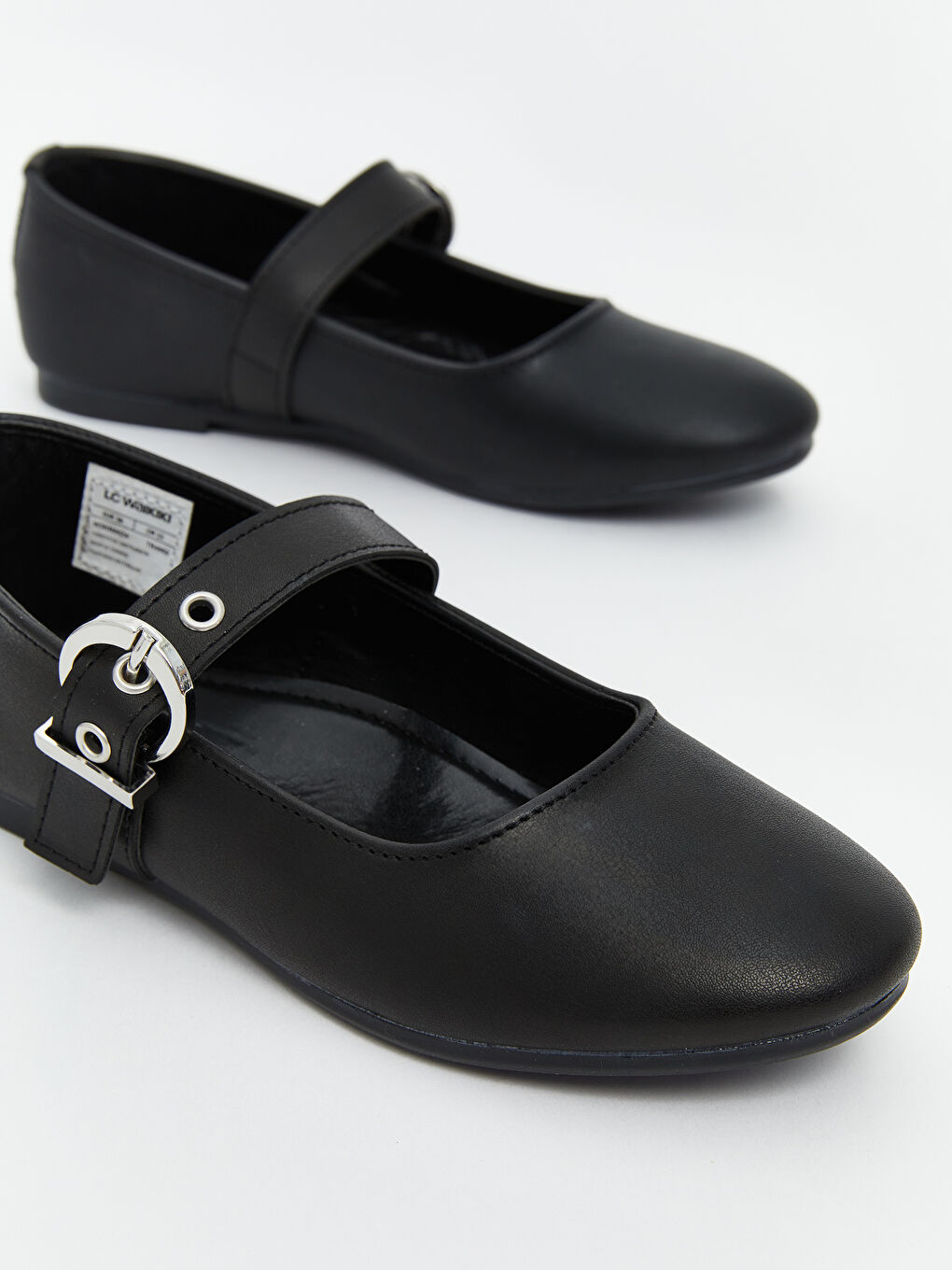 Siyah Parlak Deri Görünümlü Kız Çocuk Babet-2