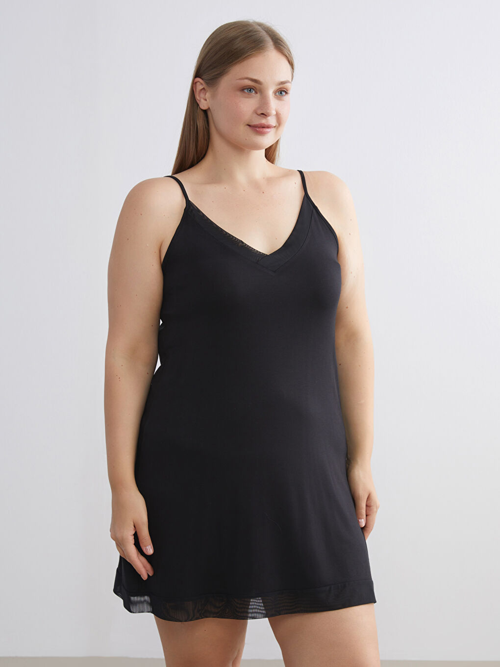 Siyah V Yaka Askılı Kadın Fantezi Gecelik-1