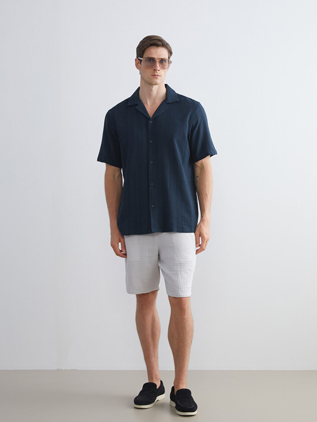 Lacivert Regular Fit Resort Yaka Kısa Kollu Erkek Gömlek-1