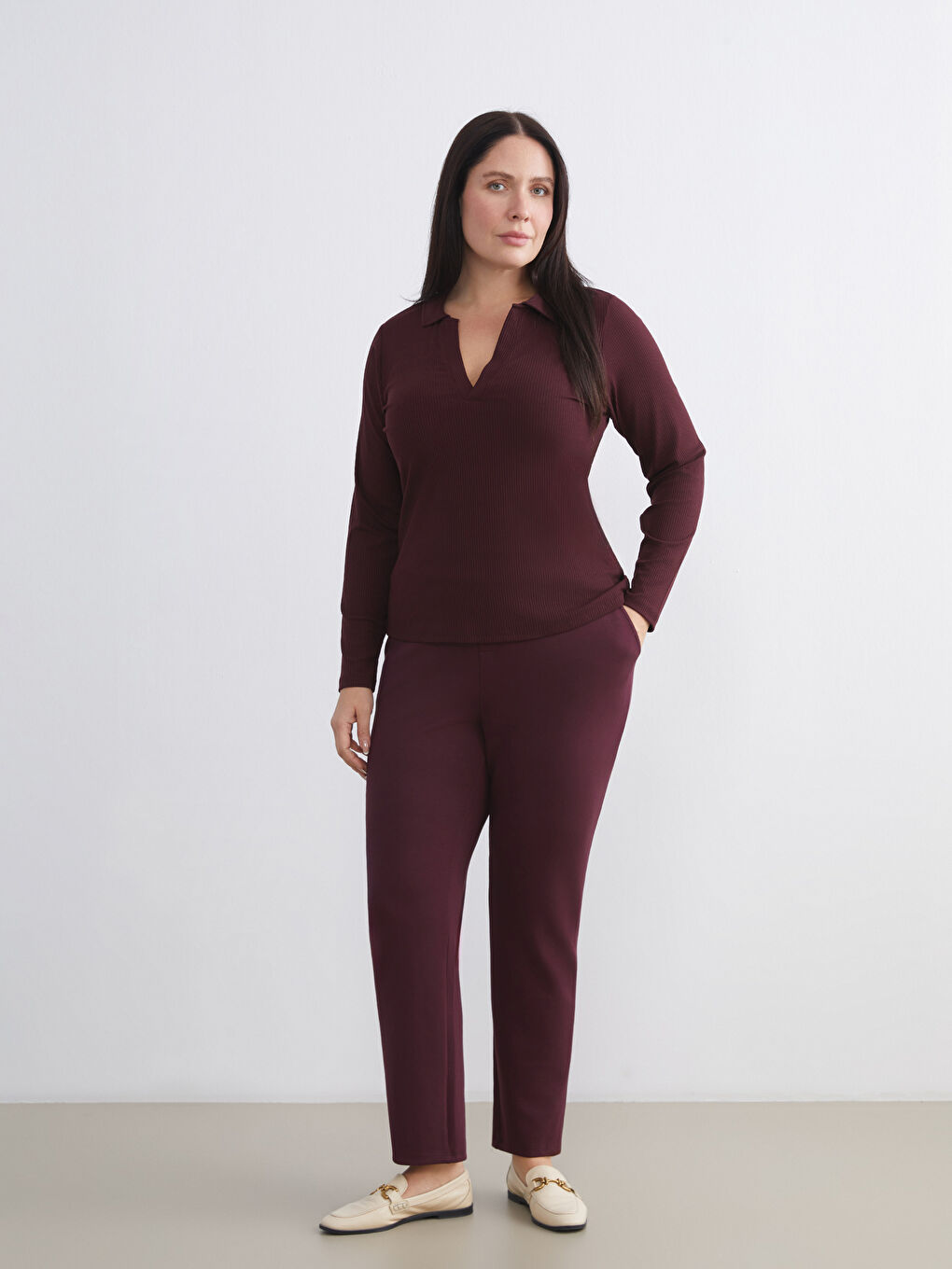 Women's Sweatpants with Elastic Waist-1