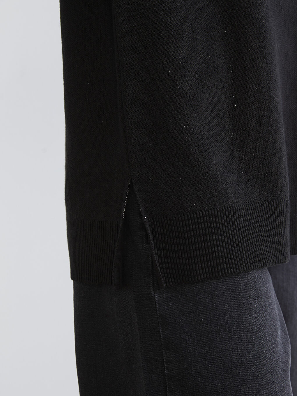 Džemper od trikotaže sa okruglim izrezom i uzorkom za žene-2