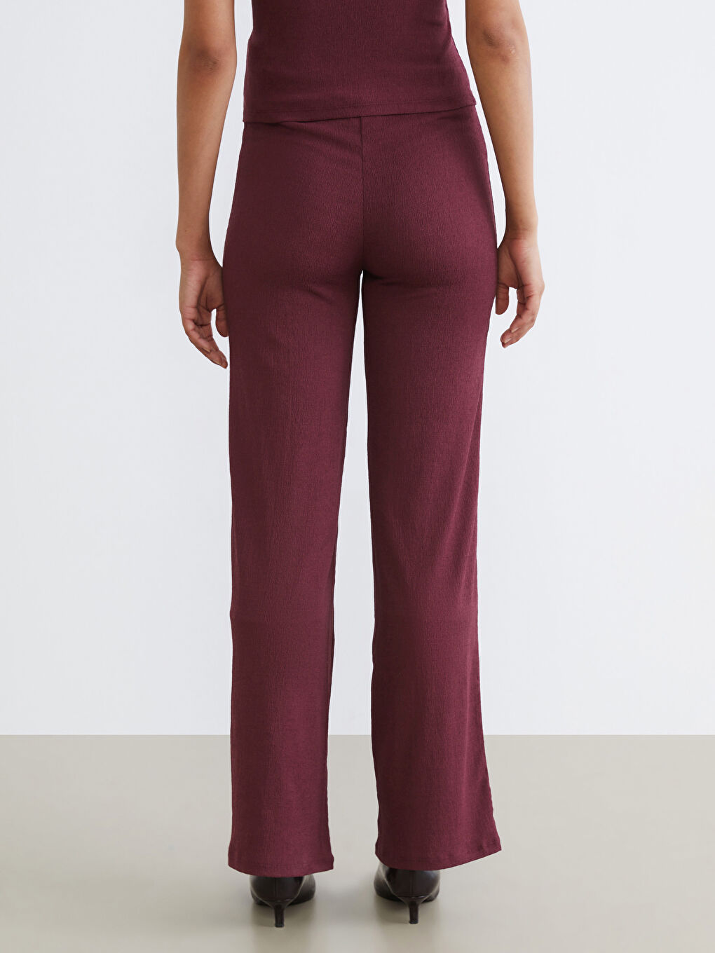 Bordo V Yaka Dokulu Büzgülü Bluz-6