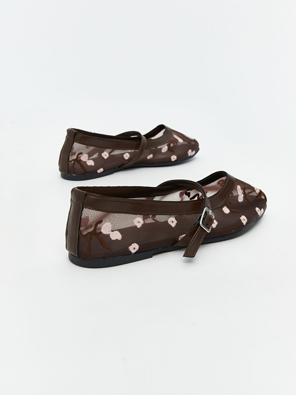 Kahverengi Çiçek Nakışlı Kadın Babet-4