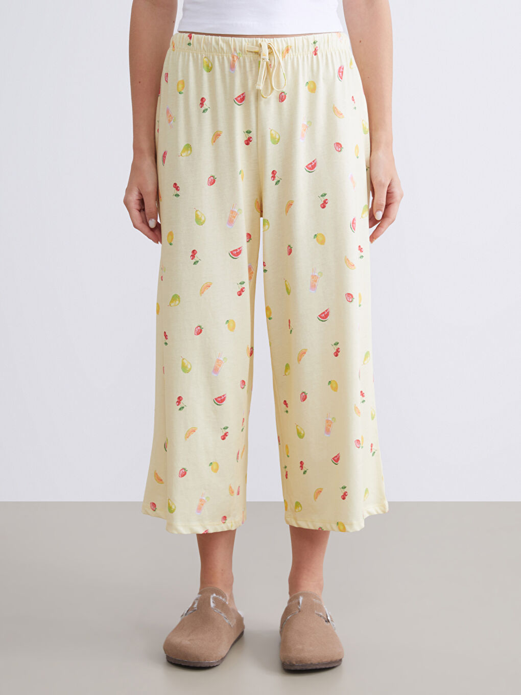 Sarı Beli Lastikli Baskılı Kadın Kapri Pijama Altı-1
