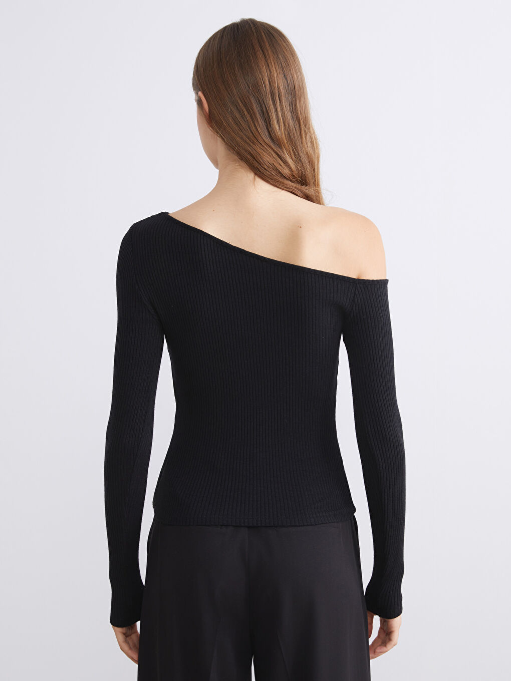 Siyah Kayık Yaka Dokulu Kadın Body-3