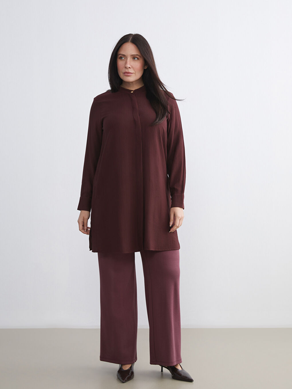 تُونِيك قميصية نسائية بياقة قائمة وبنسيج-1