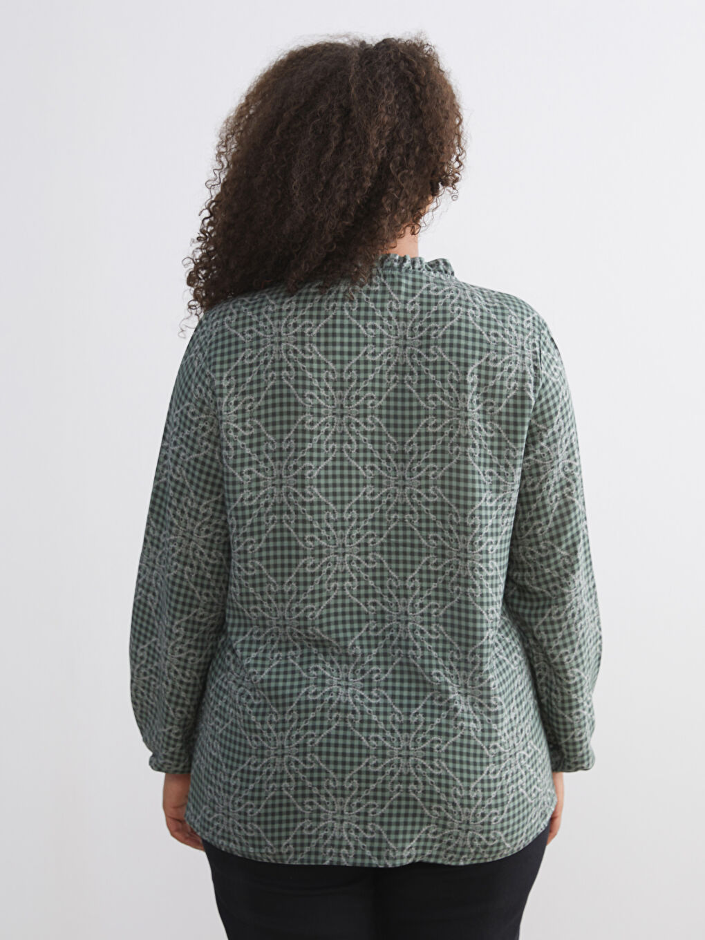 Yeşil Kaçık Yaka Desenli Kadın Gömlek-7