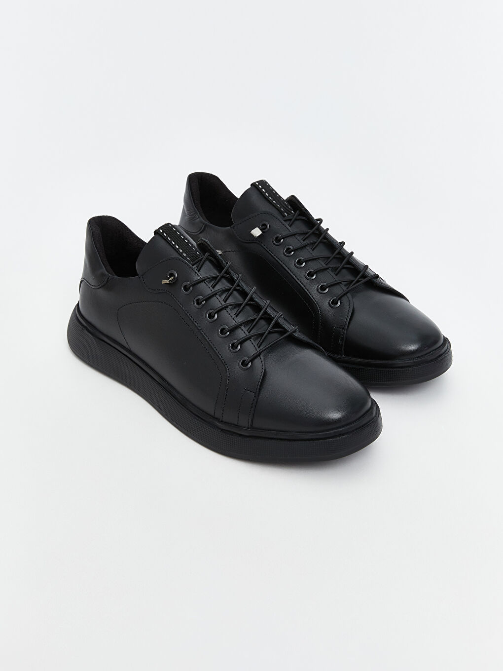 Siyah Bağcıklı Hakiki Deri Erkek Spor Ayakkabı