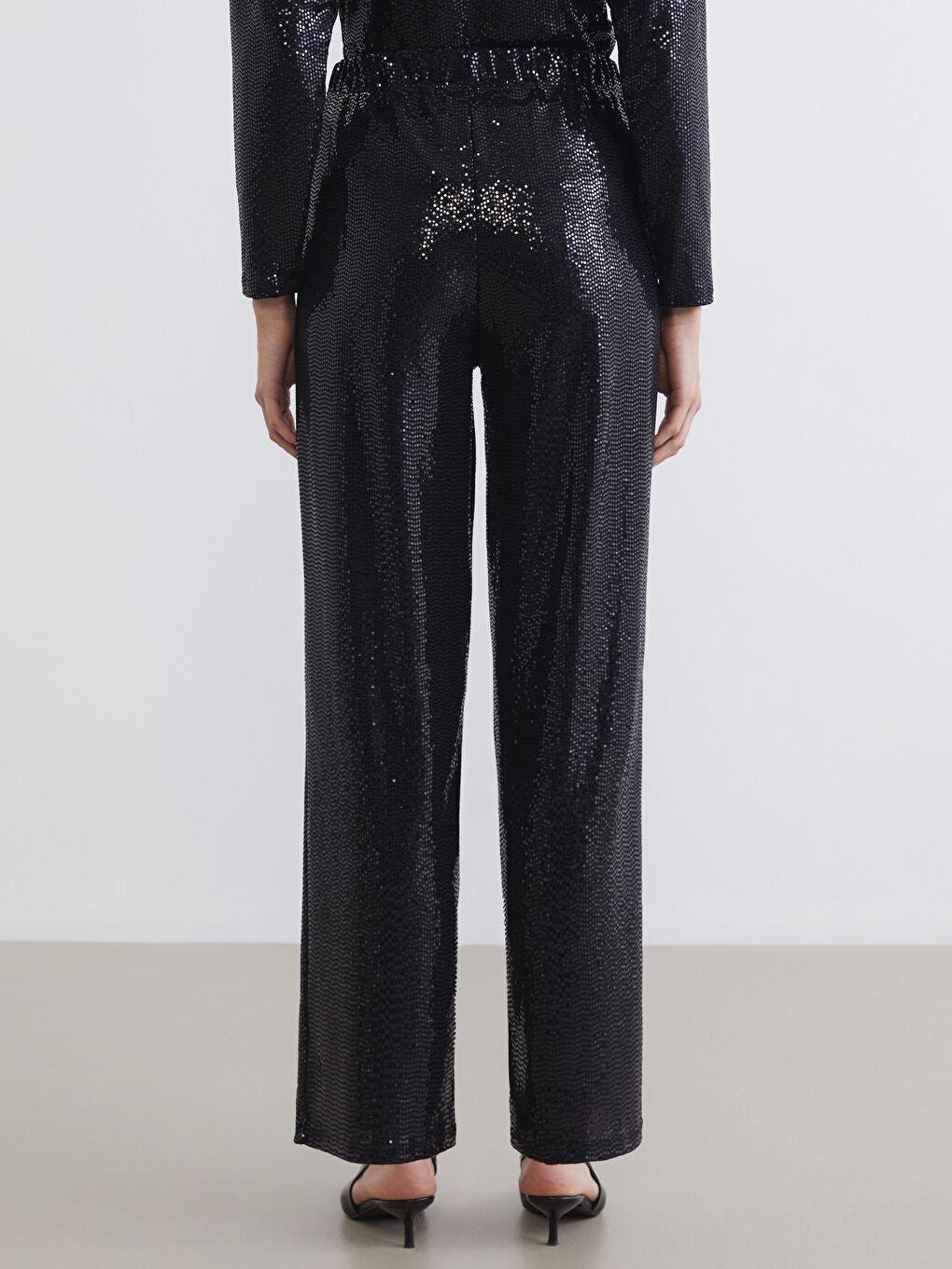 Siyah Standart Fit Payetli Kadın Pantolon-7