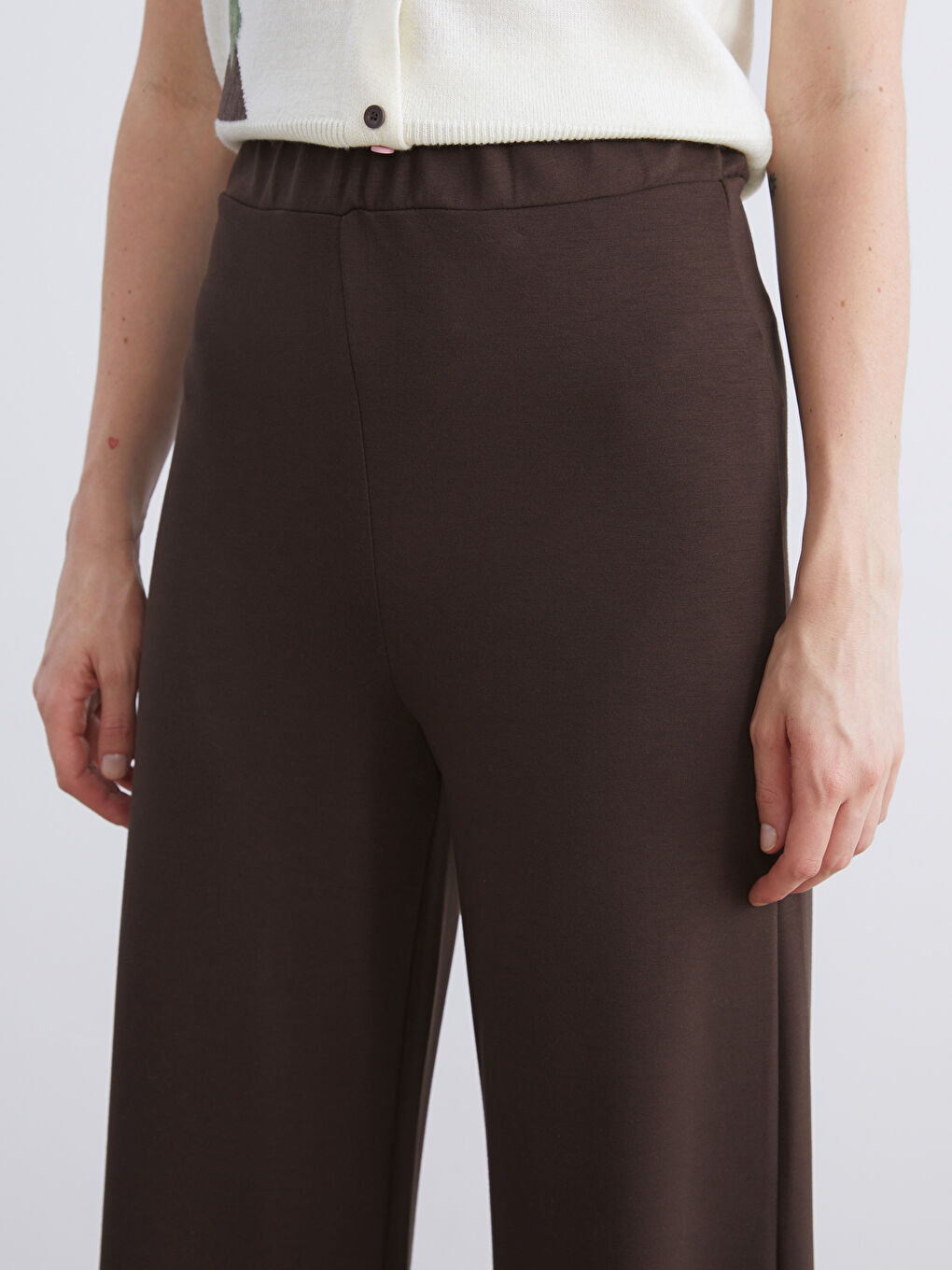 Kahverengi Beli Lastikli Geniş Paça Kadın Eşofman Altı-2