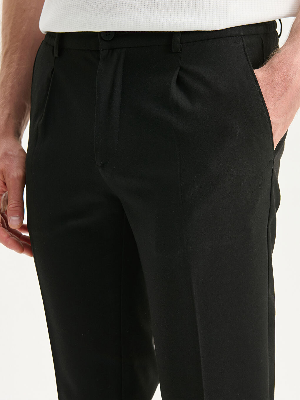 Siyah Standart Kalıp Erkek Pantolon-2
