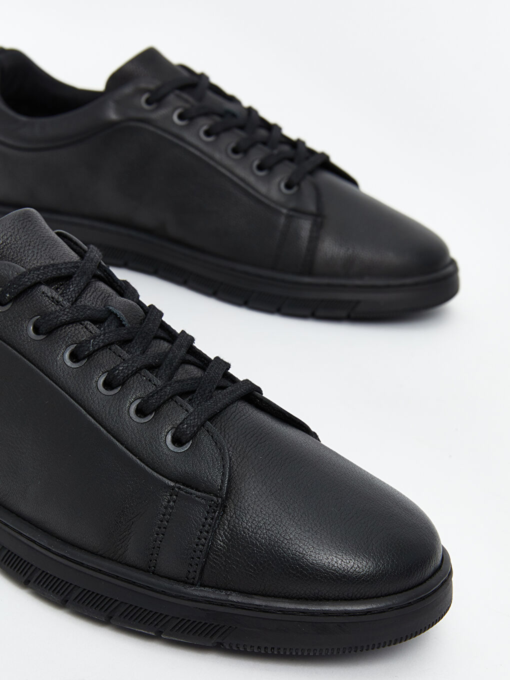 Siyah Bağcıklı Hakiki Deri Erkek Spor Ayakkabı-2