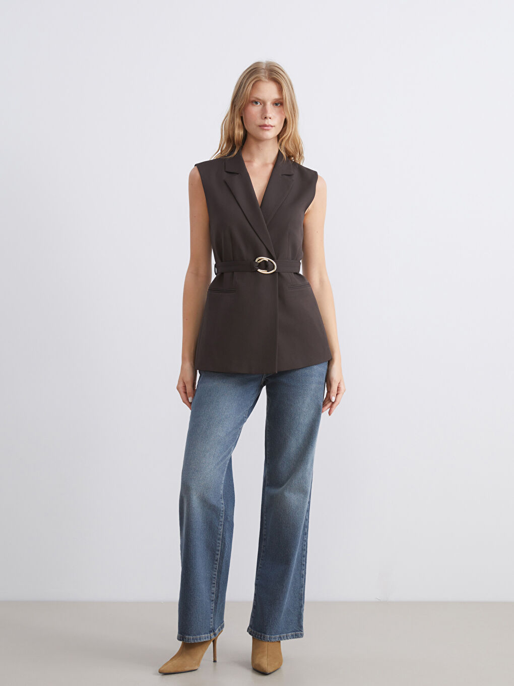 Kahverengi Ceket Yaka Kadın Klasik Yelek-1