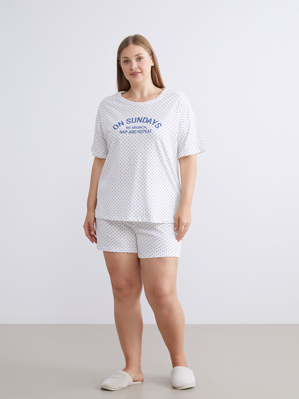 Ekru Kalp Baskılı Kadın Şortlu Pijama Takımı-1