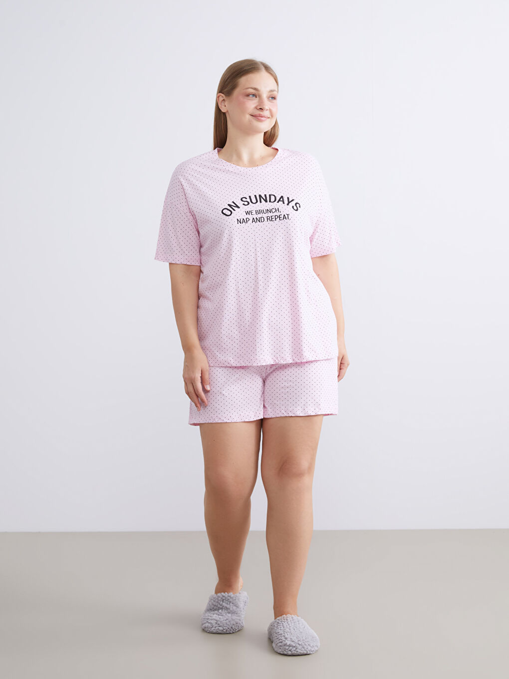 Pembe Puantiyeli Kadın Şortlu Pijama Takımı-1