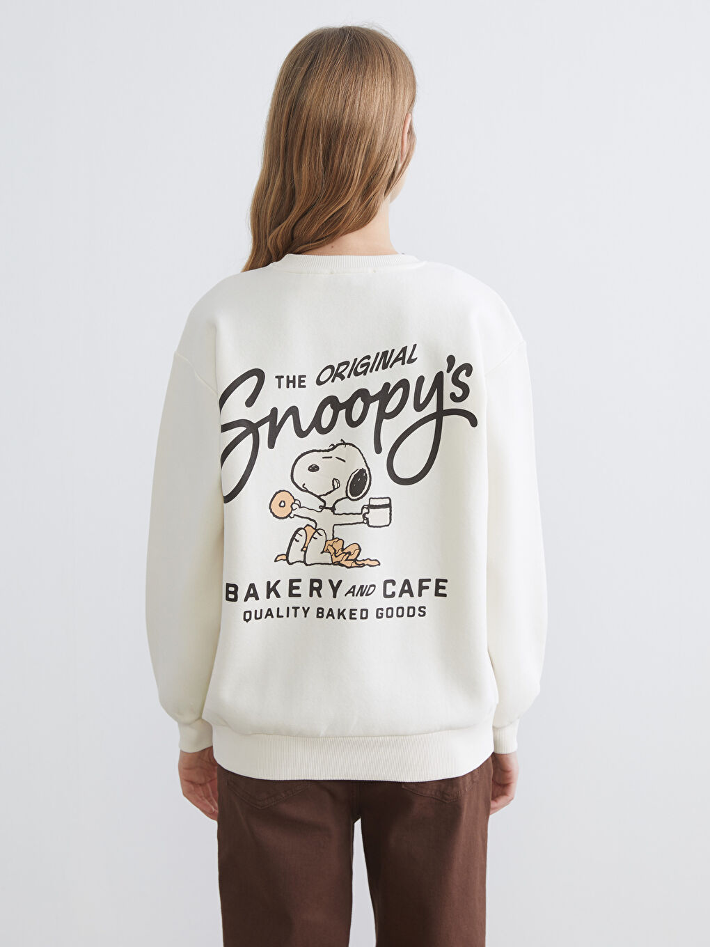 Bej Snoopy Baskılı Oversize Kadın Kalın Sweatshirt-4