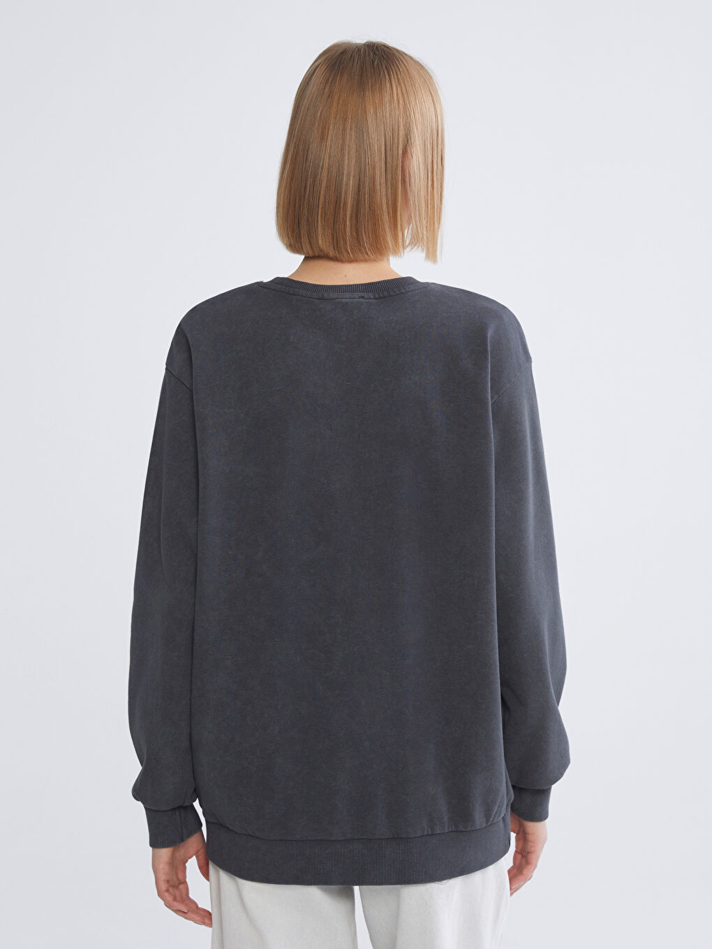 Antrasit Stitch Baskılı Oversize Kadın Sweatshirt-3