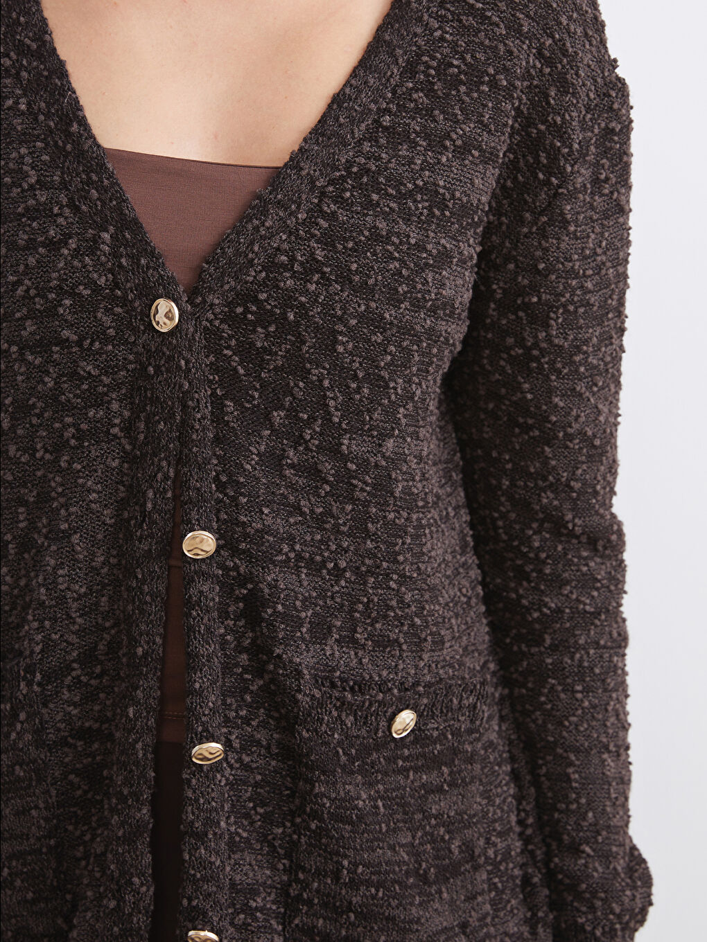 Kahverengi V Yaka Dokulu Kadın Triko Hırka-2