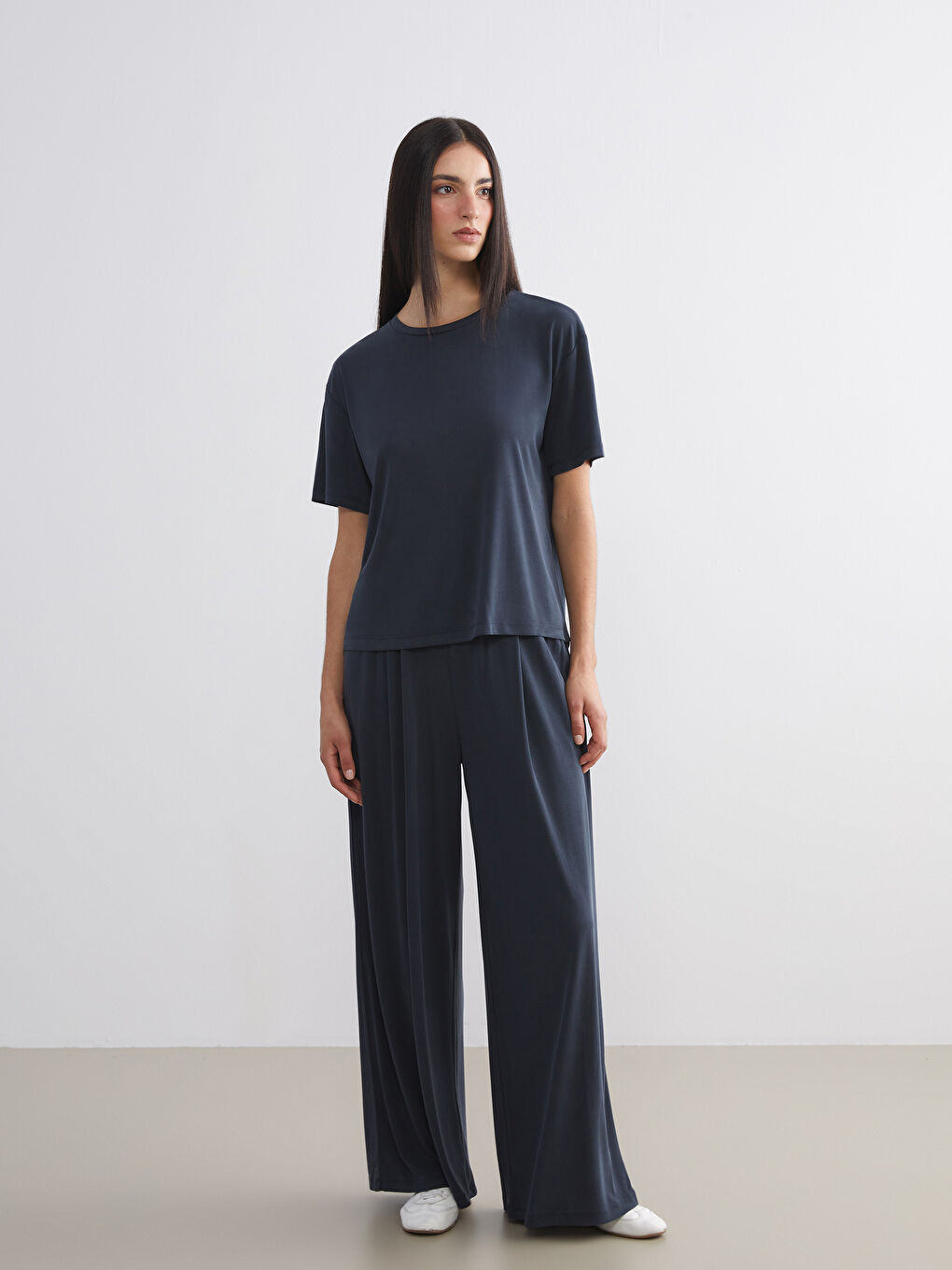 Siyah Beli Lastikli Modal Karışımlı Kadın Eşofman Altı