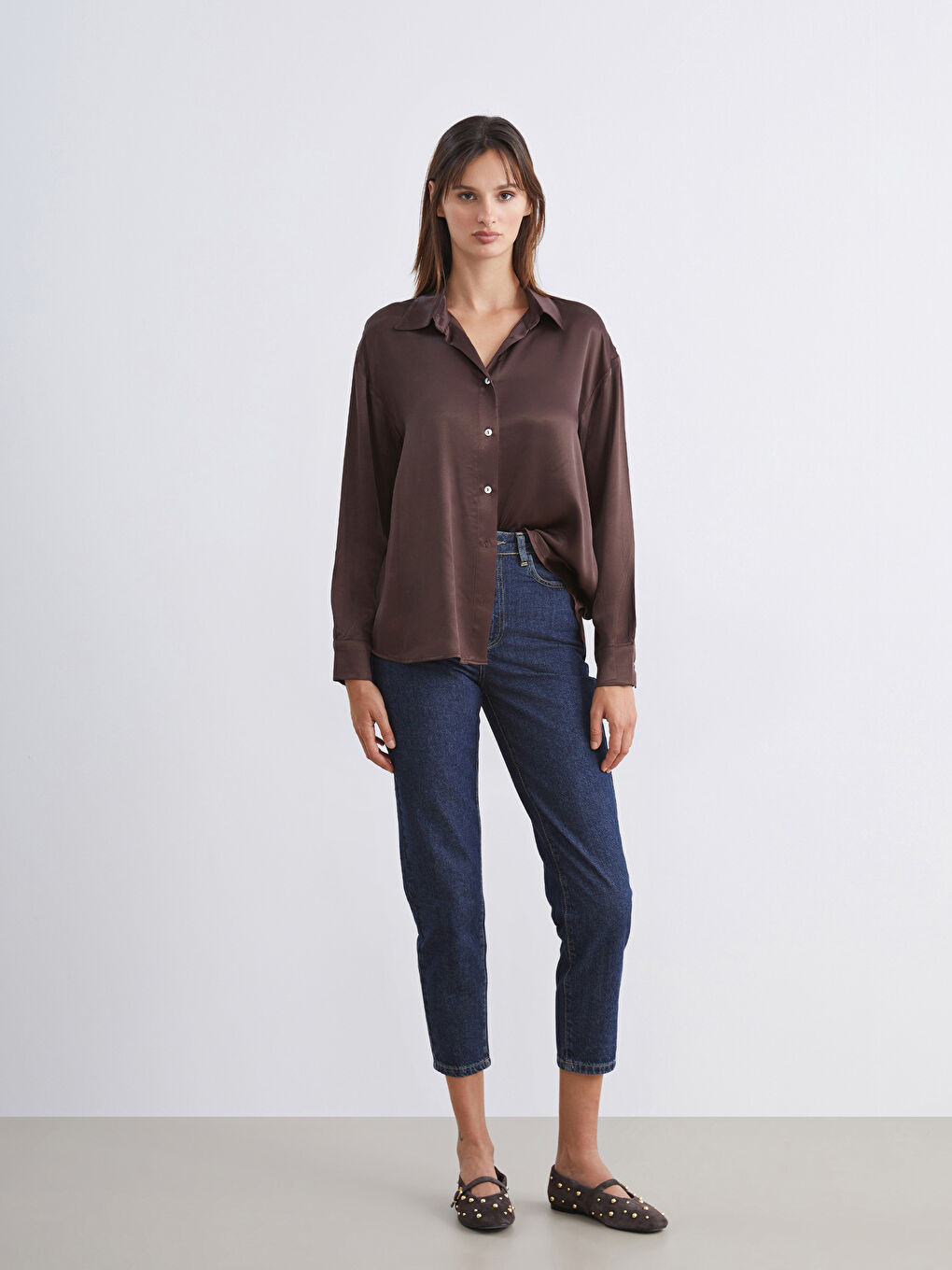 Kahverengi Saten Kadın Gömlek-1