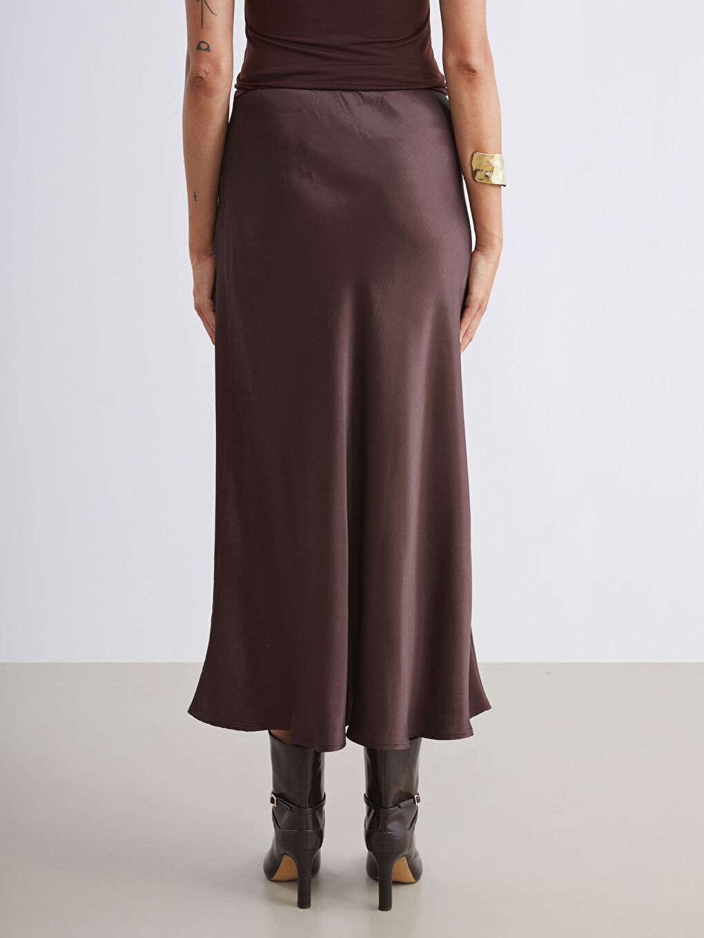 Kahverengi Beli Lastikli Saten Etek-3