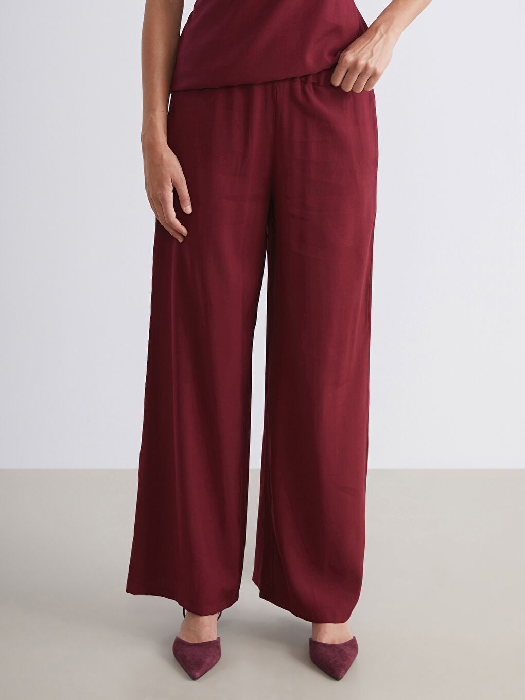 Bordo Beli Lastikli Geniş Paça Kadın Pantolon-1