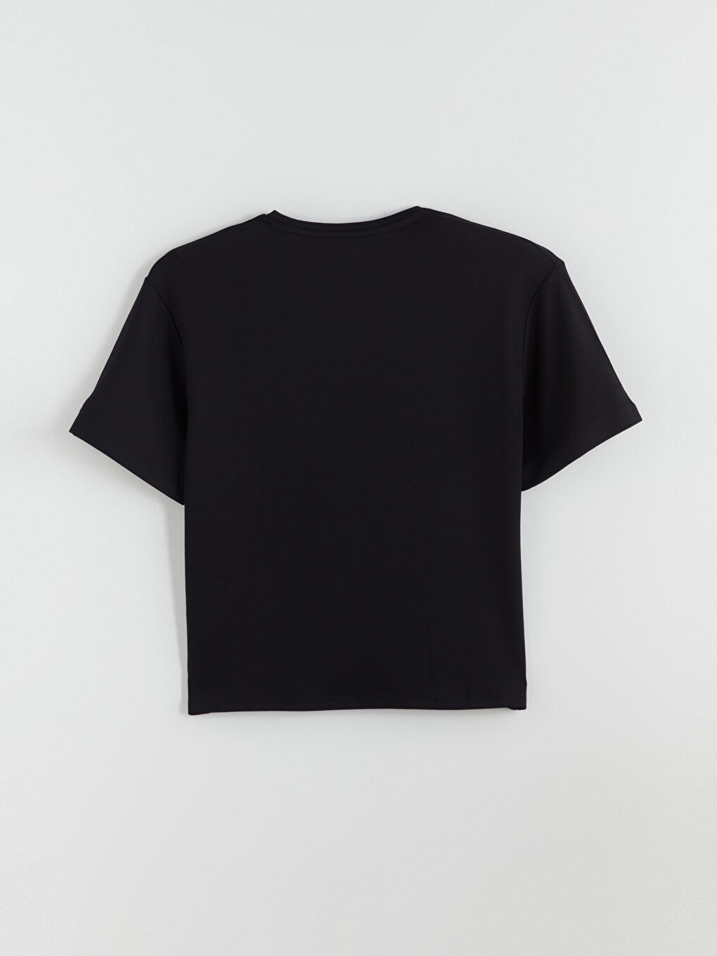 Siyah Bisiklet Yaka Kadın Tişört-5