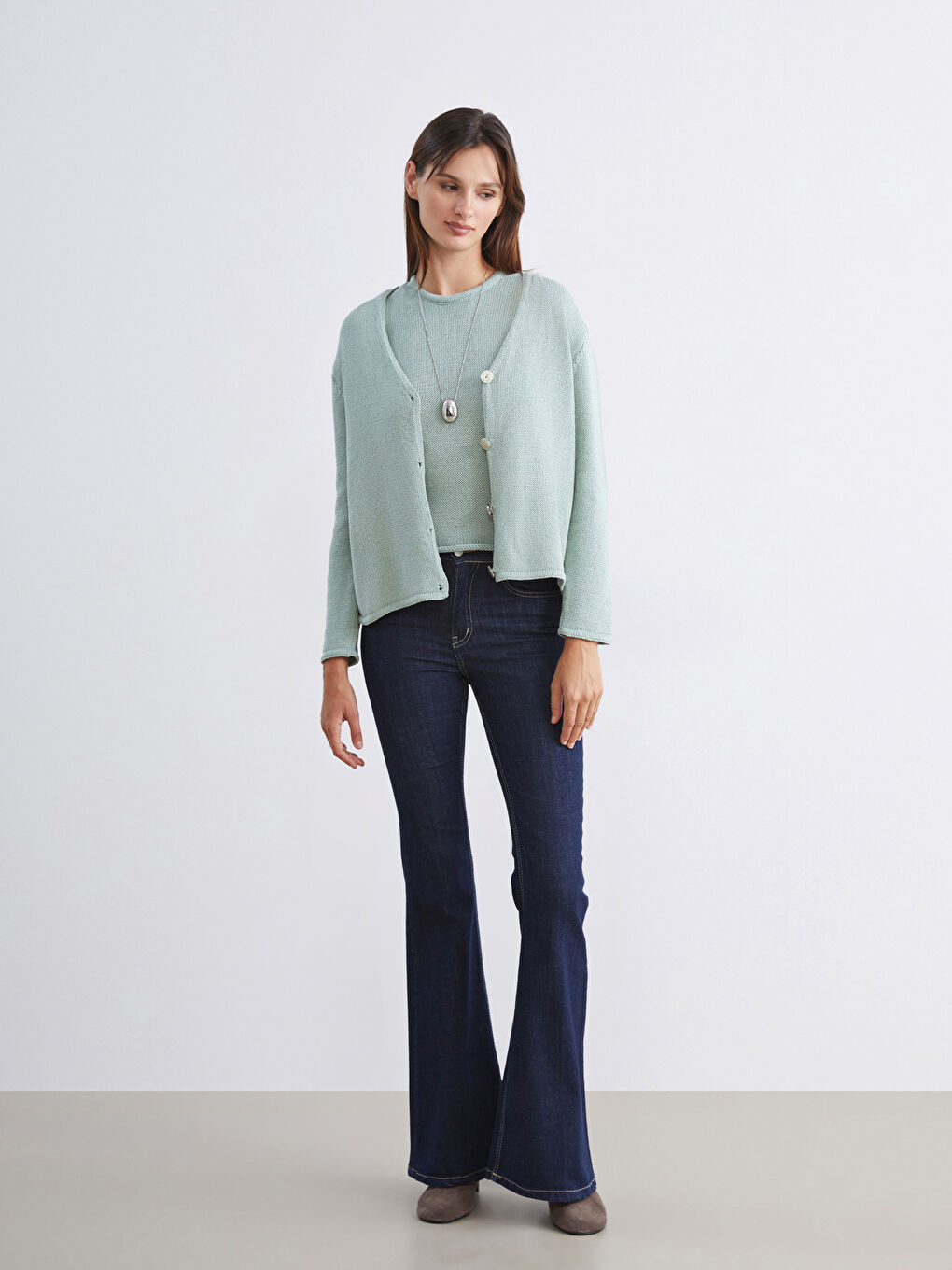 Yeşil V Yaka Kadın Triko Hırka-1