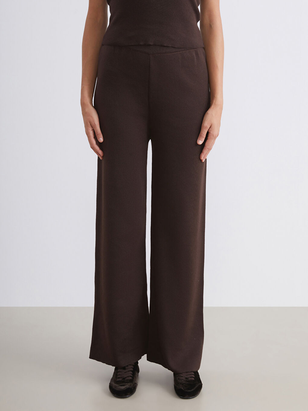 Bej Beli Lastikli Kadın Triko Pantolon-1