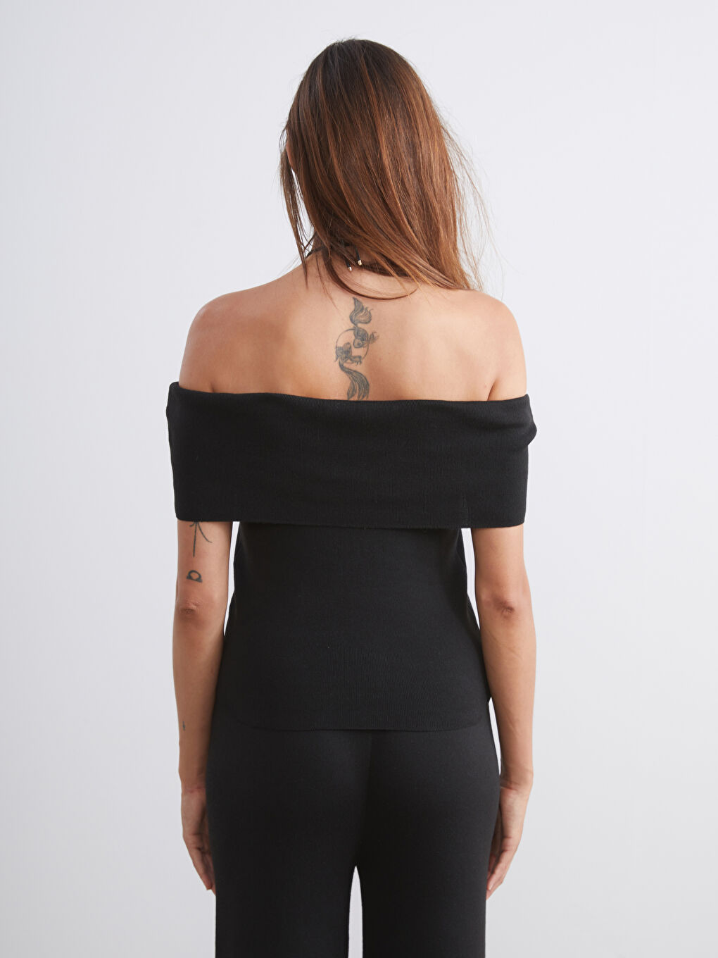 Siyah Kayık Yaka Kadın Triko Kazak-3