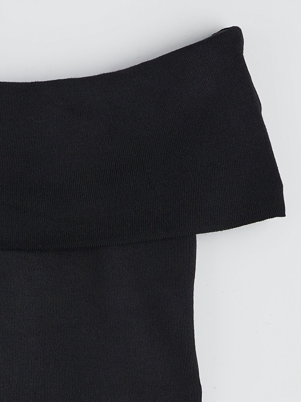 Siyah Kayık Yaka Kadın Triko Kazak-5