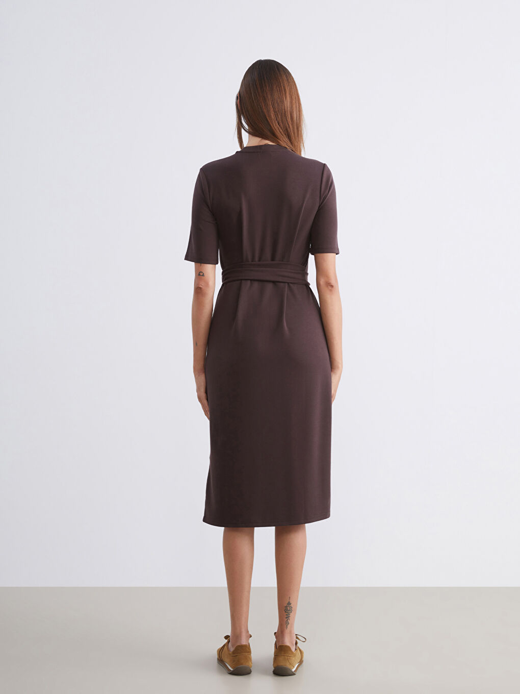 Kahverengi Bisiklet Yaka Kuşaklı Elbise-3